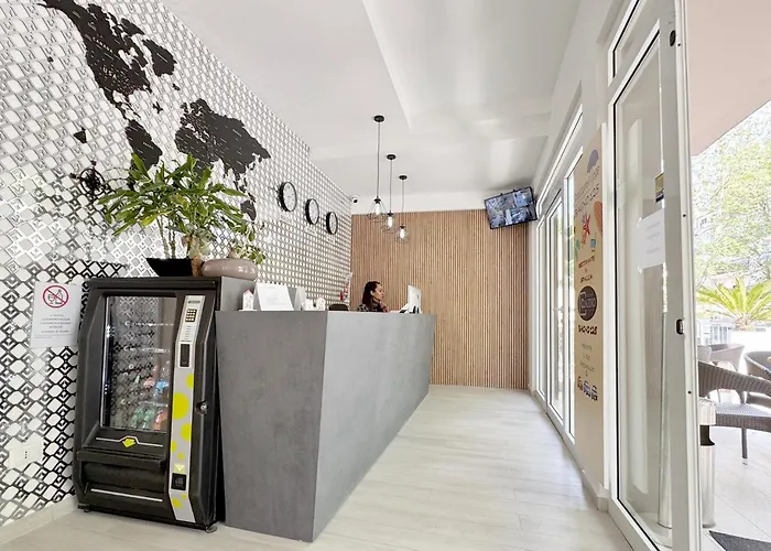 Chiama Hotel